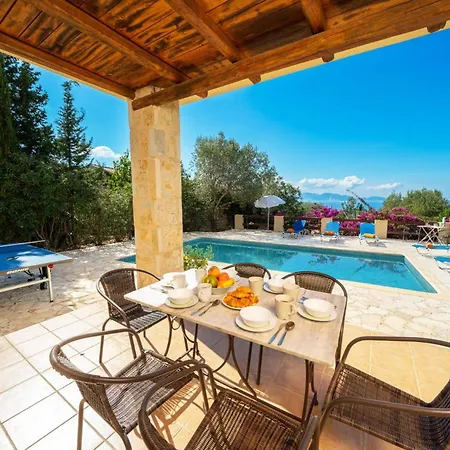 Dimitra Fiskardo By Villa Tzamarelata